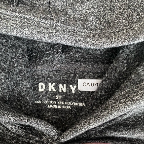 👧🏼DKNY 2T Sweater and Pants👧🏼 - Picture 2 of 4